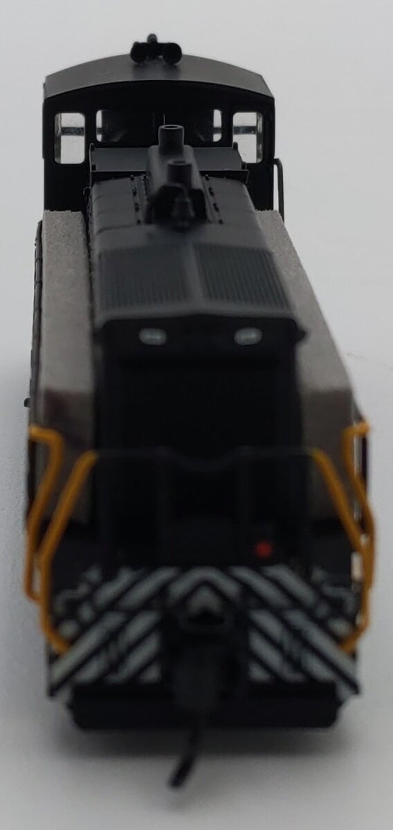 Atlas 52271 MP-15DC N Scale Norfolk Southern Diesel Loco w/o Dcdr Tpr #2411 LN/Box
