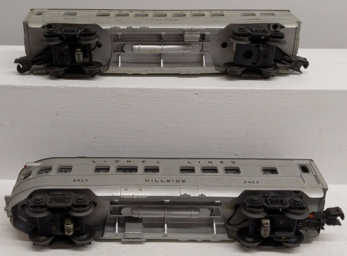 Lionel Vintage O Gauge Lionel Lines Passenger Cars 2423, 2432 [2] VG