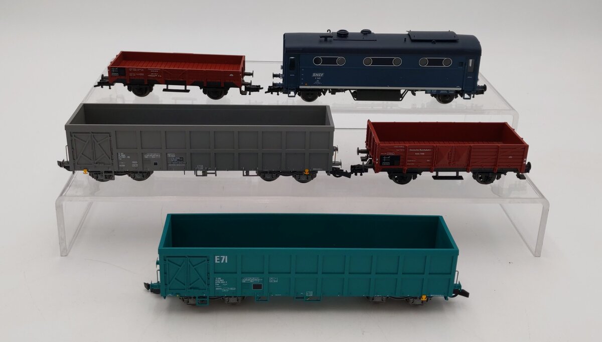 HO Scale Assorted Freight Car [5] EX