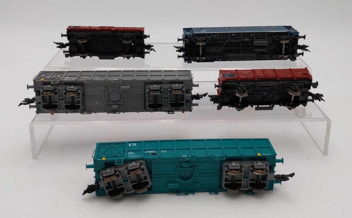HO Scale Assorted Freight Car [5] EX