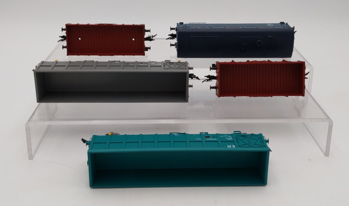 HO Scale Assorted Freight Car [5] EX