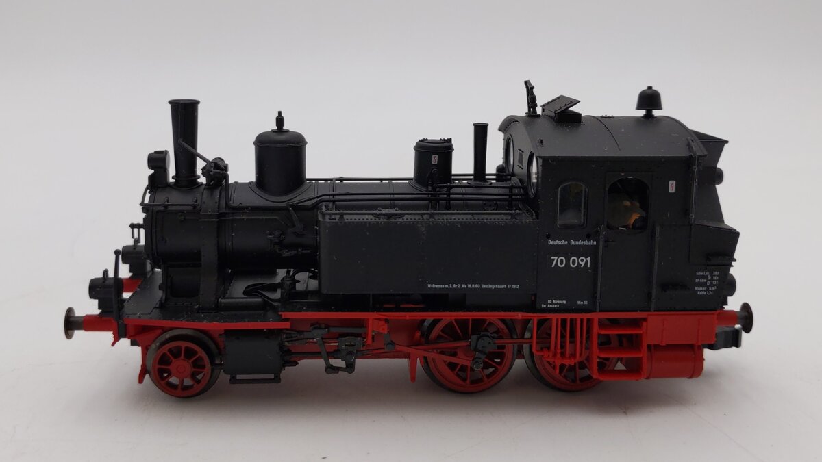 Fleischmann 4070 HO Scale DB 2-4-0 Steam Locomotive #70091 EX