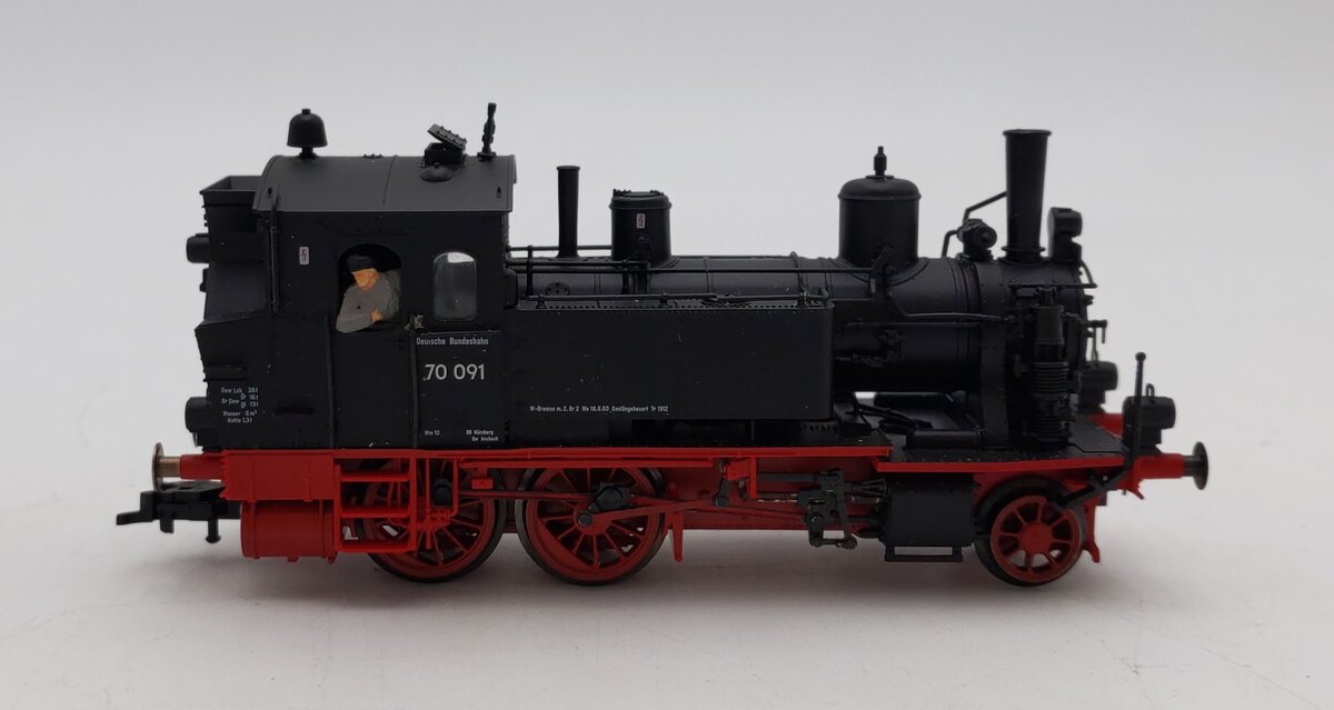 Fleischmann 4070 HO Scale DB 2-4-0 Steam Locomotive #70091 EX