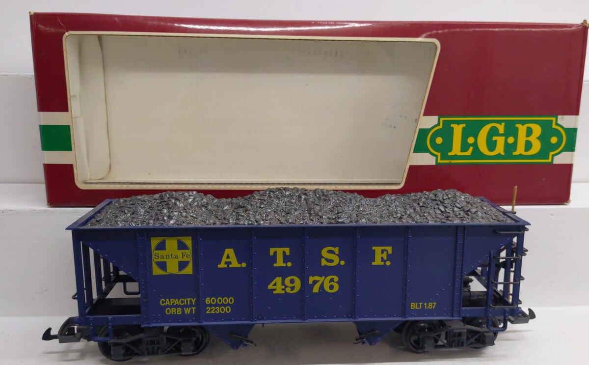 LGB 4976 G Scale Santa Fe 2-Bay Hopper VG/Box