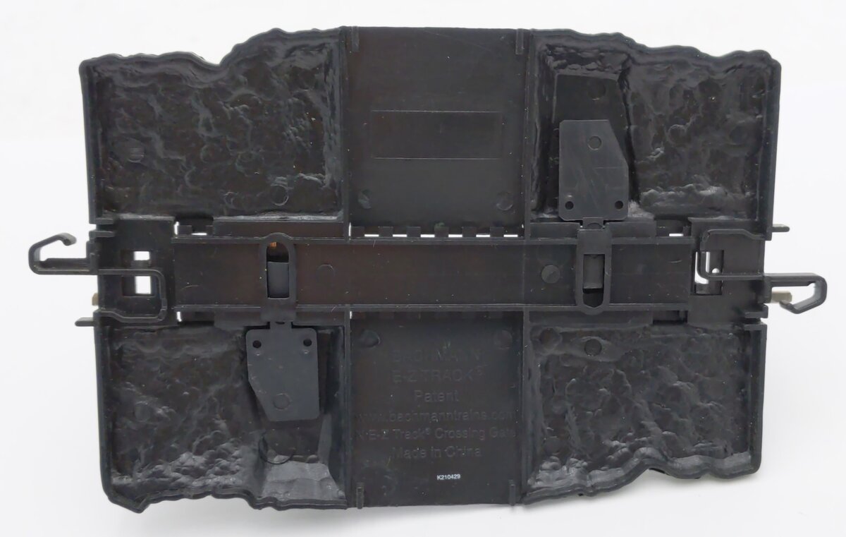 Bachmann 44879 N E-Z Track Crossing Gate EX