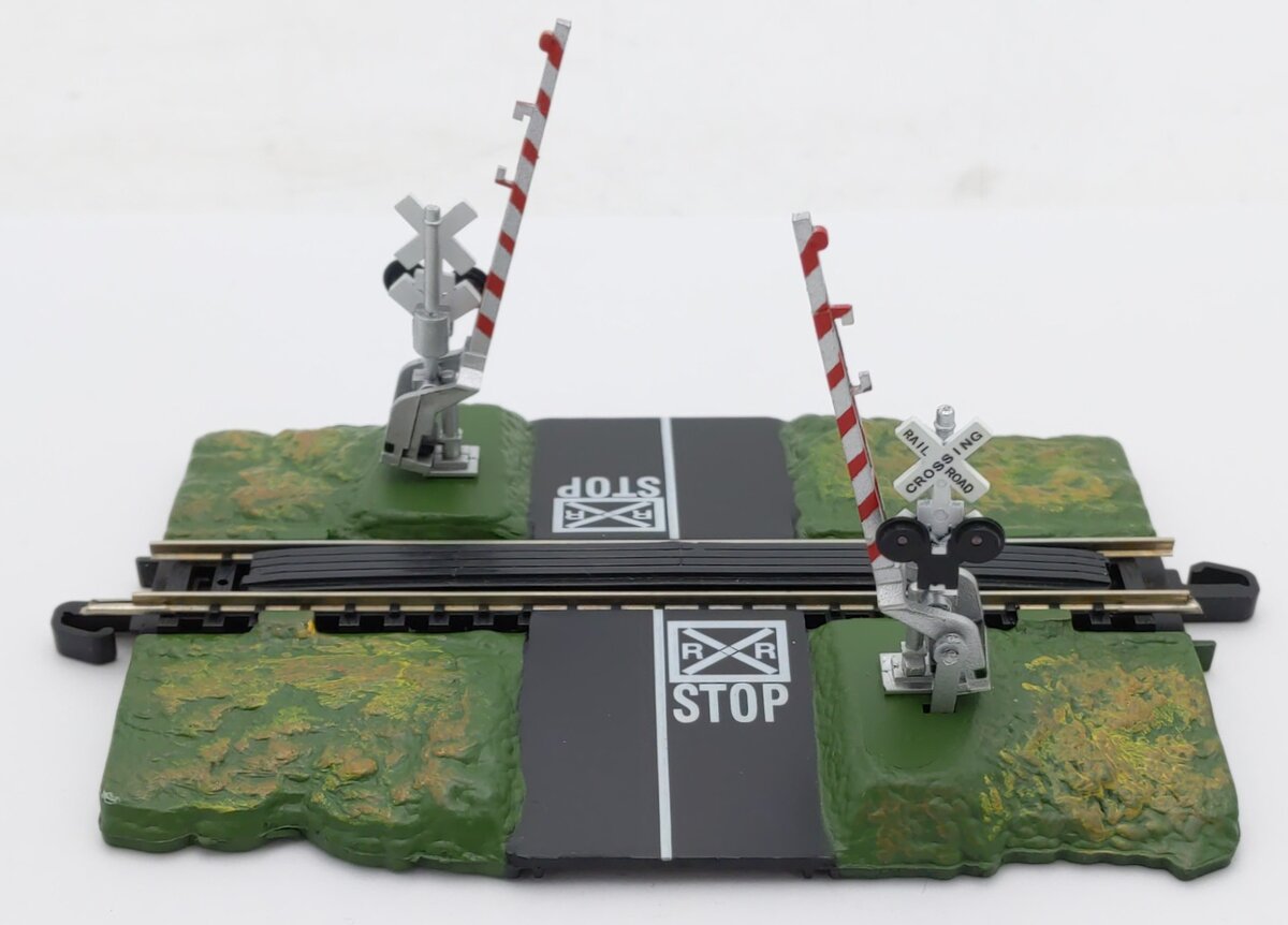 Bachmann 44879 N E-Z Track Crossing Gate EX