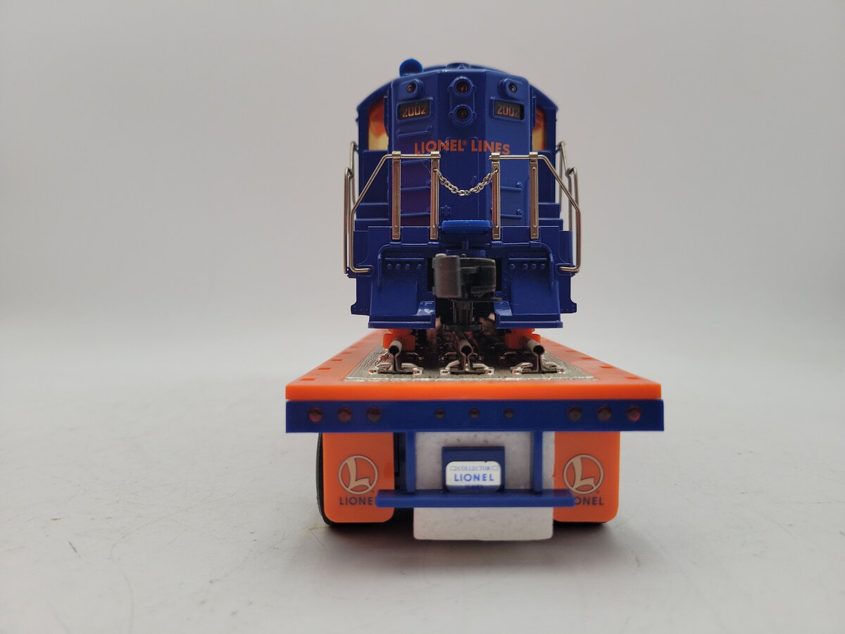 Lionel TMT-18416 LT-702 Lionel Lines Flatbed Toy Truck with Diesel Locomotive EX/Box