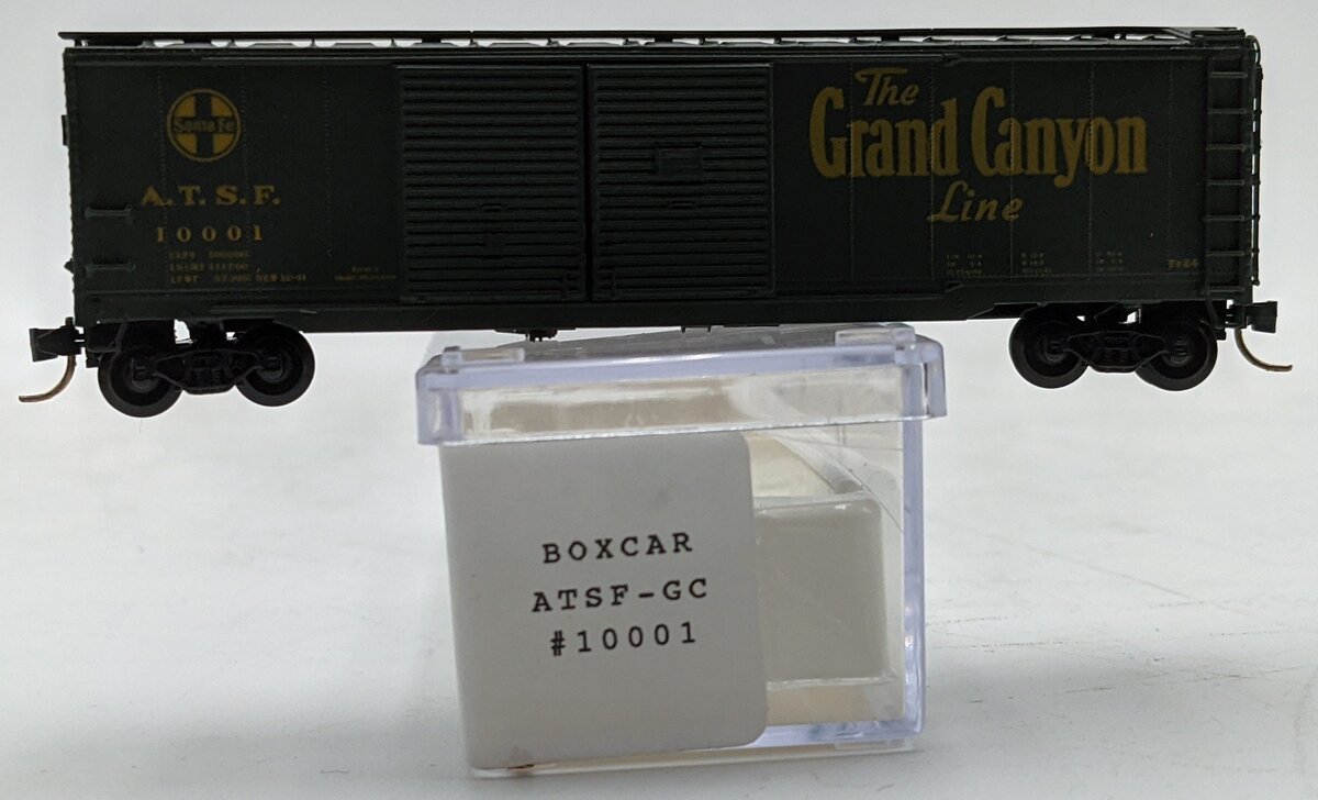 Challenger Hobbies 10001 N ATSF 50- AAR Double Door Boxcar Grand Canyon LN/Box