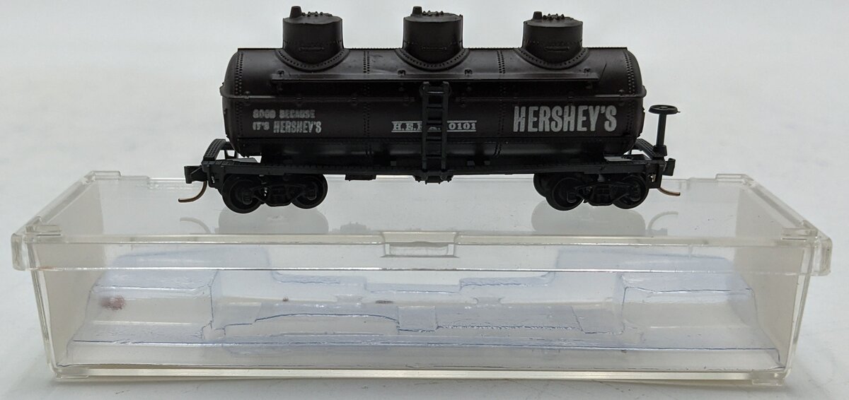 Model Power 3416 N HERX 3-Dome Tank Car Hershey's #0101 LN/Box