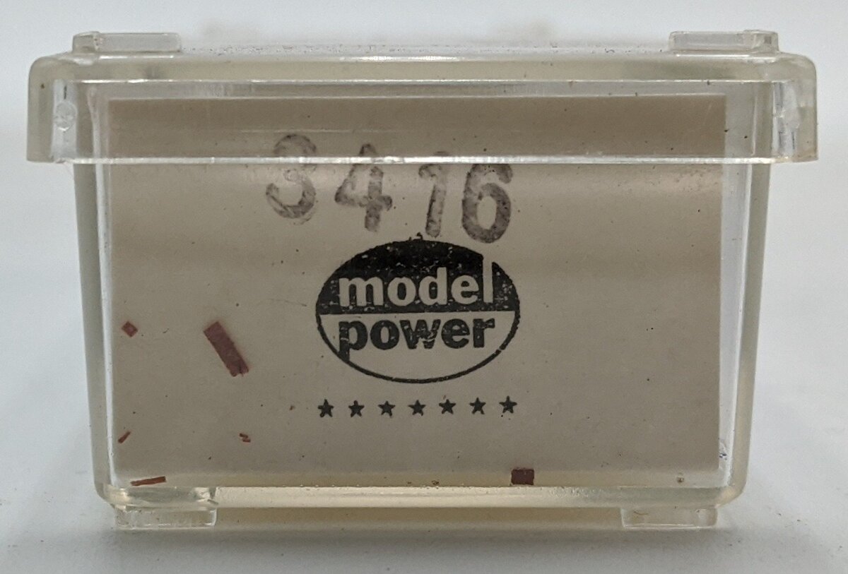 Model Power 3416 N HERX 3-Dome Tank Car Hershey's #0101 LN/Box