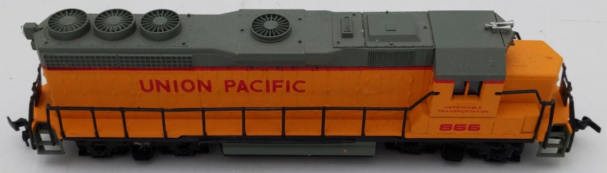 Bachmann 41-635-01 HO Union Pacific EMD GP-40 Diesel Locomotive #866 EX/Box