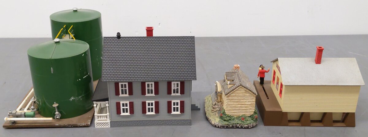 Lionel, MTH & Others O Buildings 6-32919, 30-9024 [4] VG