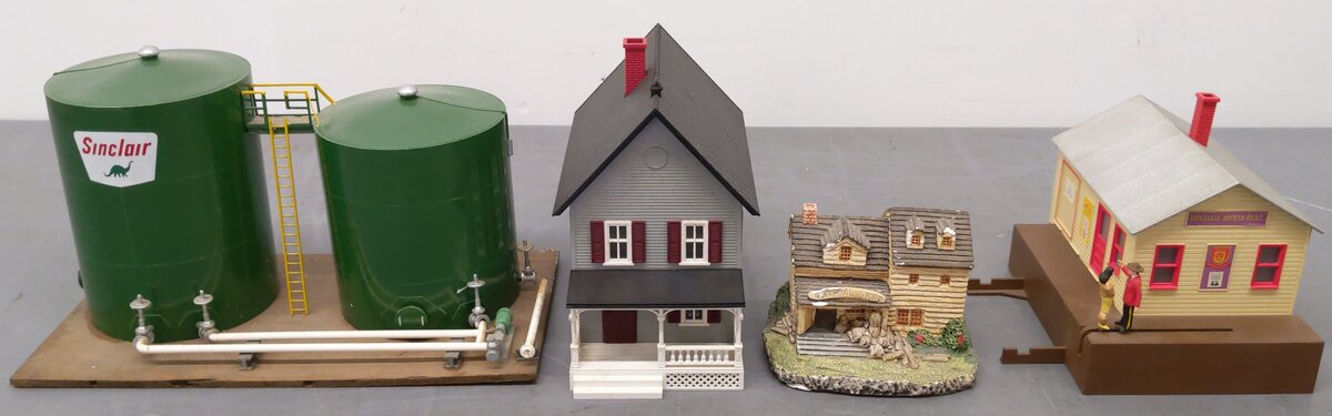 Lionel, MTH & Others O Buildings 6-32919, 30-9024 [4] VG