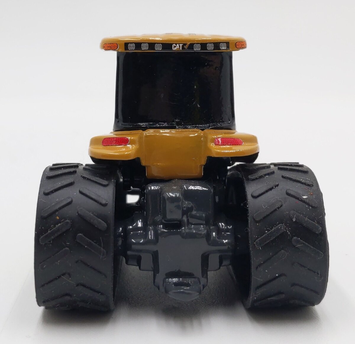Norscot 55075 1:32 Caterpillar MT765 Challenger EX