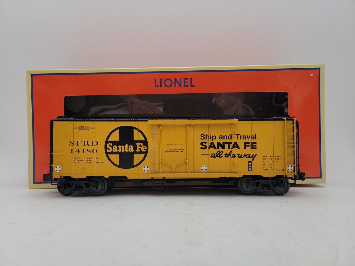 Lionel 2026061 O Santa Fe 40' Plug Door Reefer #14180 LN/Box