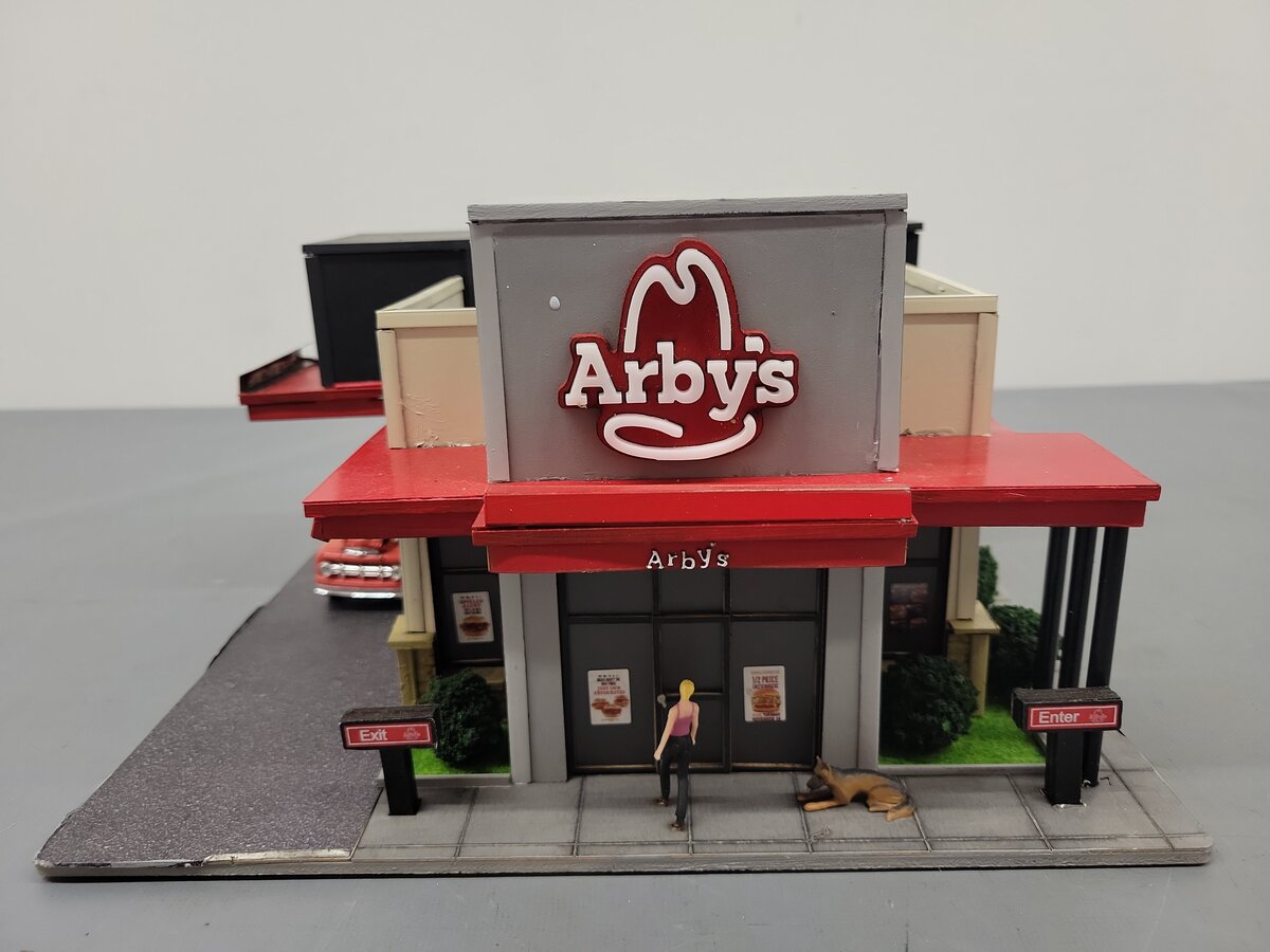 Menards 279-6149 O Gauge Arby's Restaurant w/ 1951 Ford EX