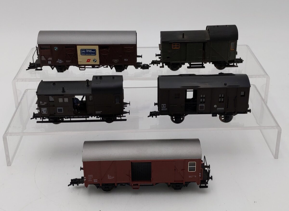 HO Scale Assorted Freight Cars [5] VG