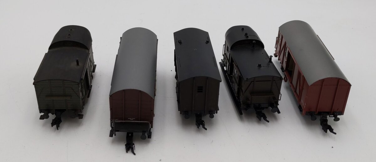HO Scale Assorted Freight Cars [5] VG