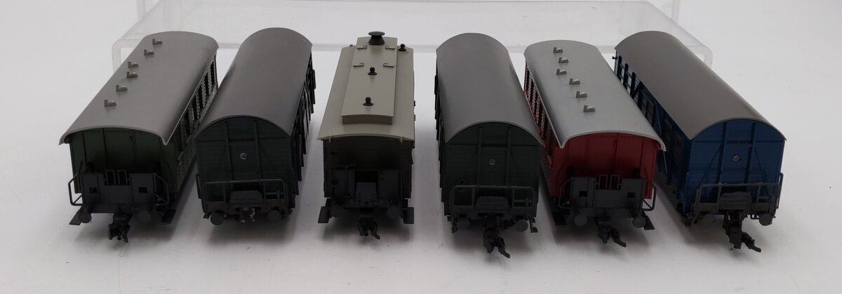 HO Scale Assorted Freight Cars [6] EX