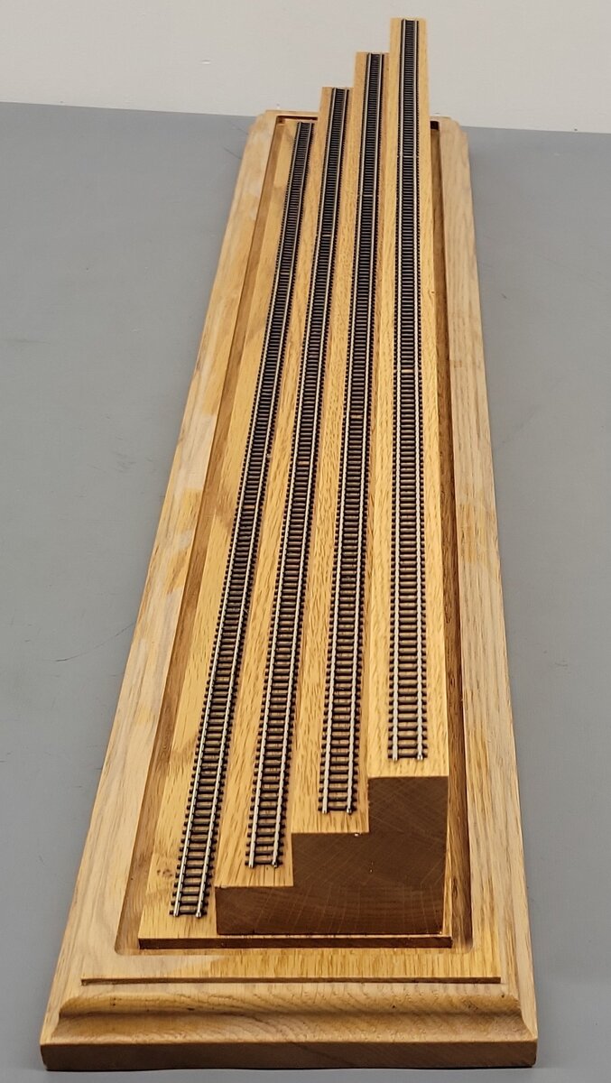 Hobby Specialties by PJ N Scale 4 Tier 28 inch Display Case EX