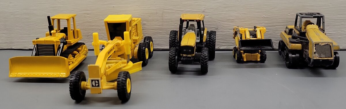 Ertl 1:64 Scale Diecast Construction Vehicles #6675,85C,MT665,1848 [5] VG