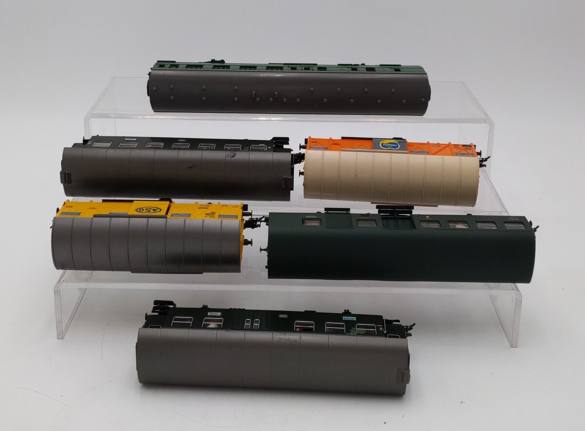 HO Scale Assorted Freight Cars [6] EX