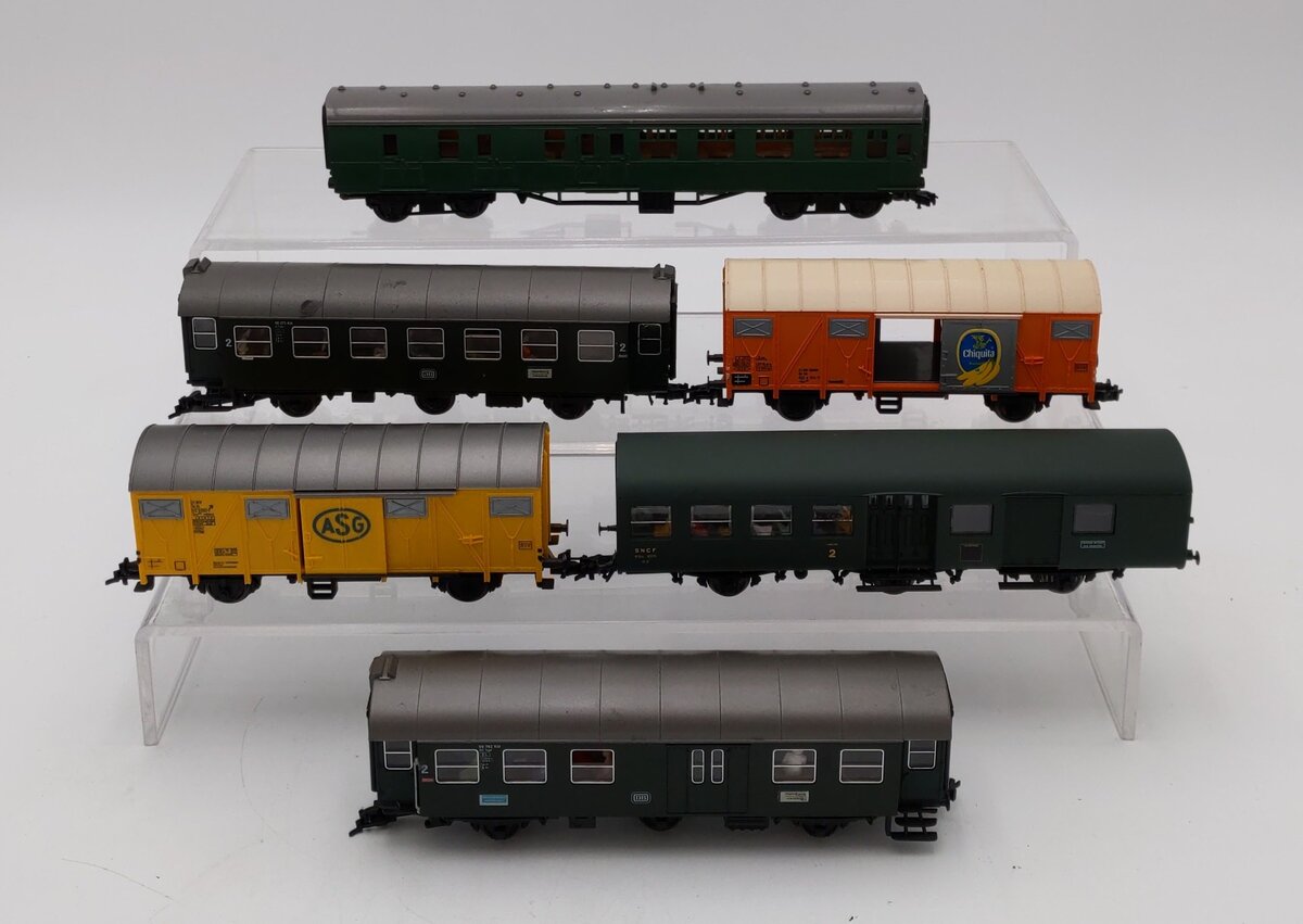 HO Scale Assorted Freight Cars [6] EX