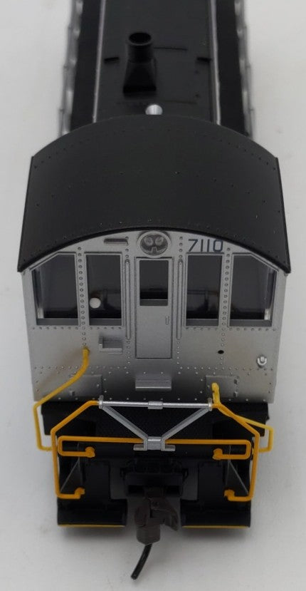 Atlas 8713 HO Amtrak Alco S-2 Locomotive Diesel Locomotive #7110 EX/Box