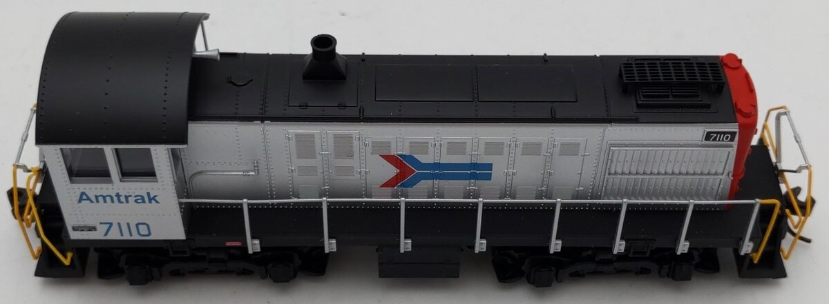 Atlas 8713 HO Amtrak Alco S-2 Locomotive Diesel Locomotive #7110 EX/Box