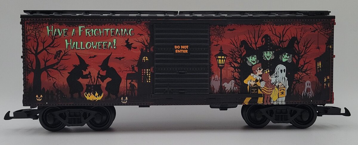 USA Trains R19146 G Have A Frightening Glow-In-The-Dark Halloween Boxcar LN/Box