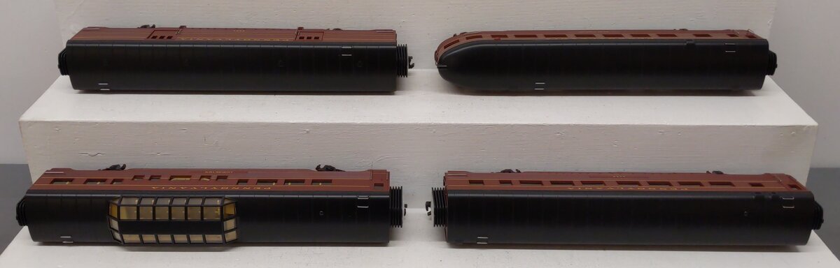MTH 30-68252 O Gauge Pennsylvania 4-Car 60' Streamlined Passenger Set NIB