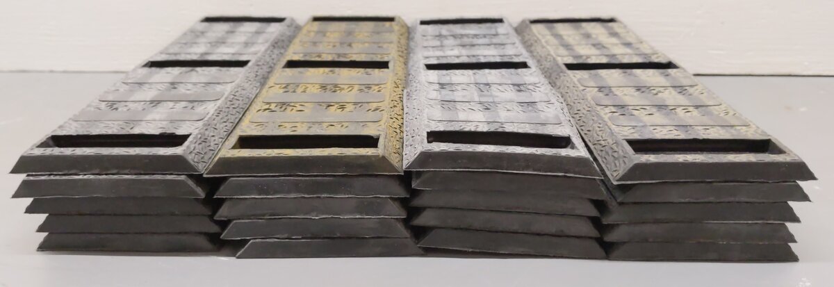 Lionel O Gauge Straight Johnson Rubber Track Beds (20) VG