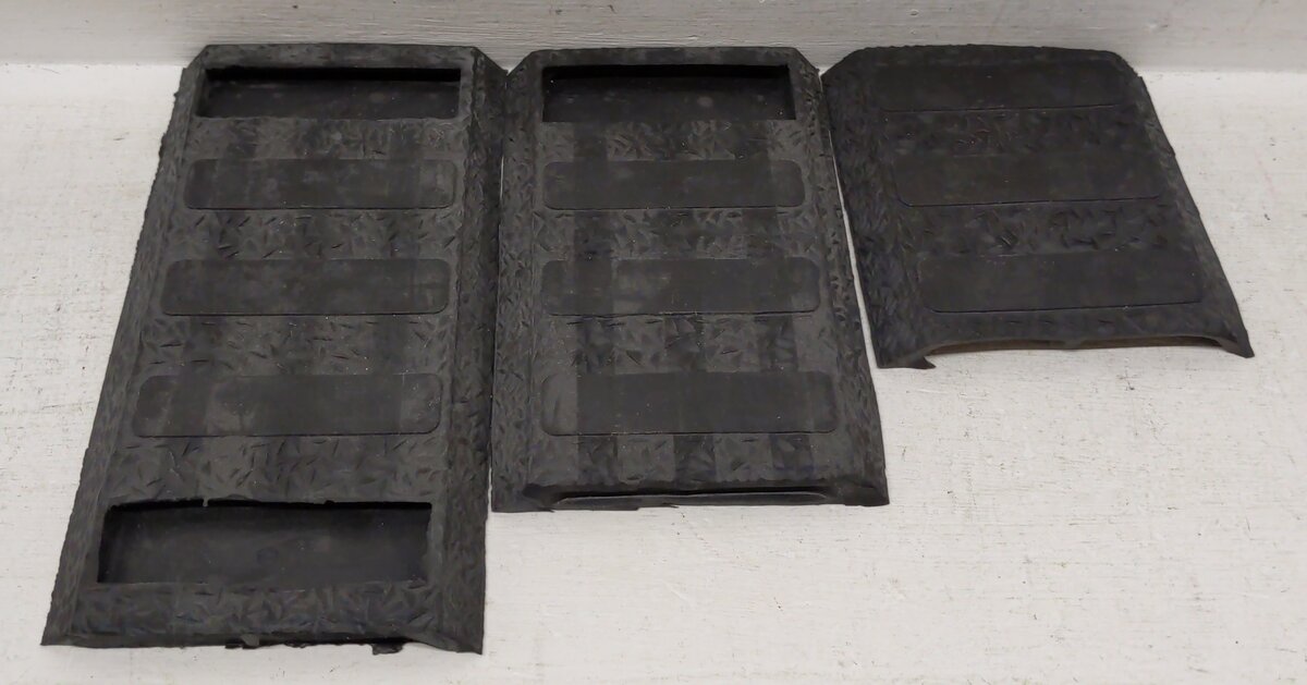 Lionel O Gauge Assorted Straight Johnson Rubber Track Beds [25] - CUSTOM VG