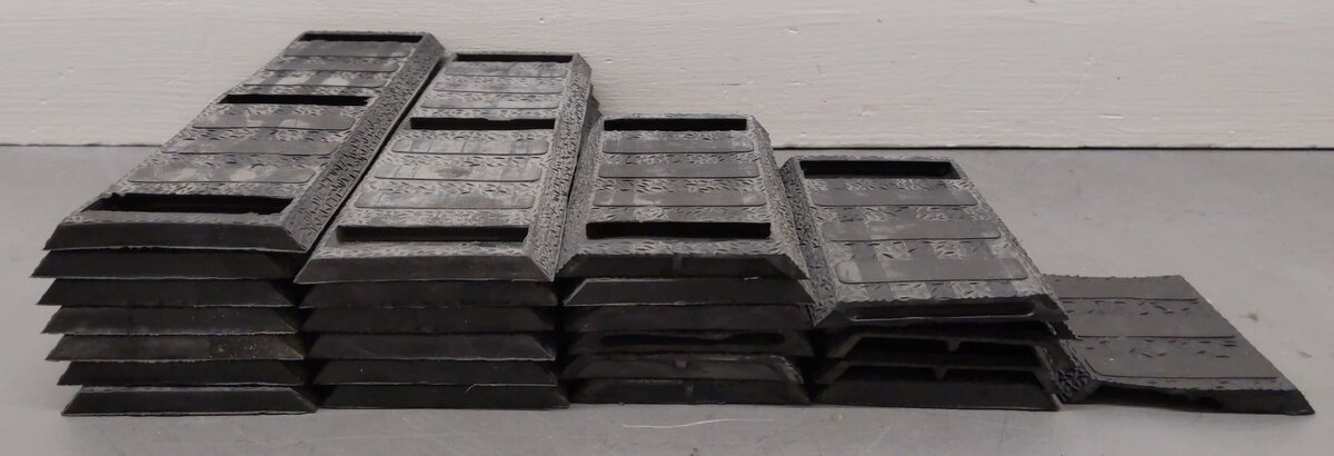 Lionel O Gauge Assorted Straight Johnson Rubber Track Beds [25] - CUSTOM VG