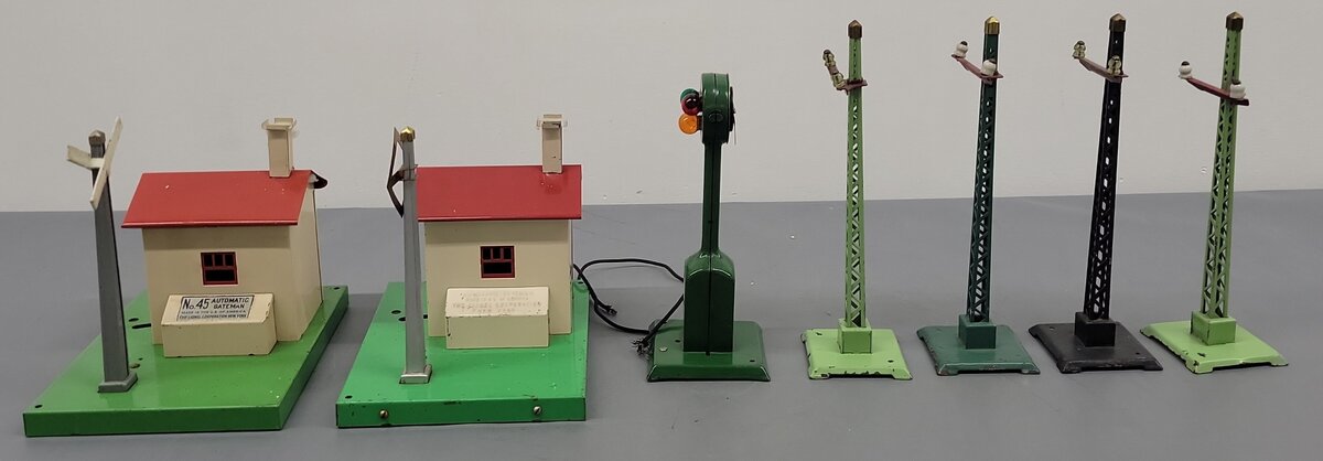 Lionel/American Flyer O Gauge Vintage Accessories #60,60,60,60,2005,45,45 [7] VG