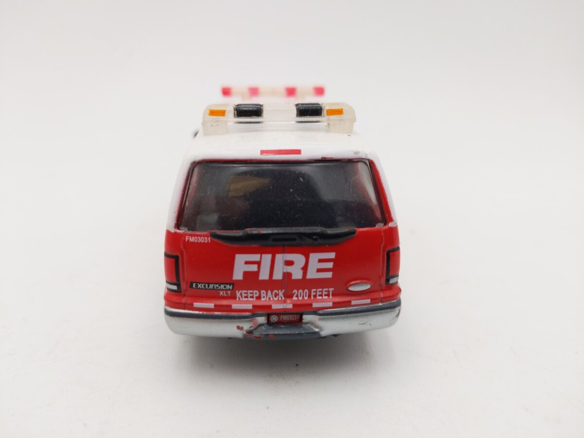 AmerCom FM03031 1:50 2004 Fire Department of New York Ford Excursion XLT EX