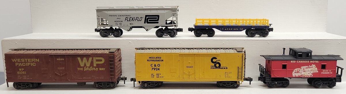 Atlas and Other O Gauge Assorted Freight Cars [5] VG