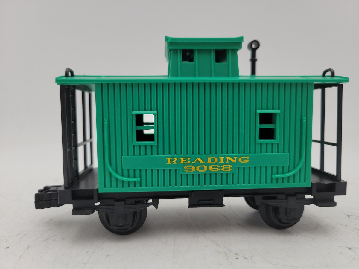 Lionel 6-9068 O Gauge Reading Bobber Caboose EX/Box