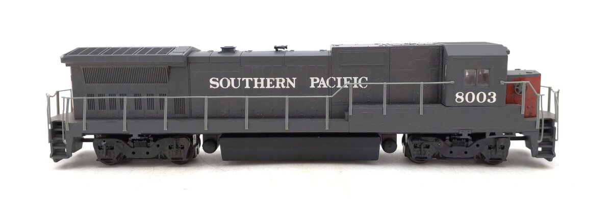 Walthers 931-180 HO Scale Southern Pacific GE-8 40B Diesel Locomotive #8003 EX