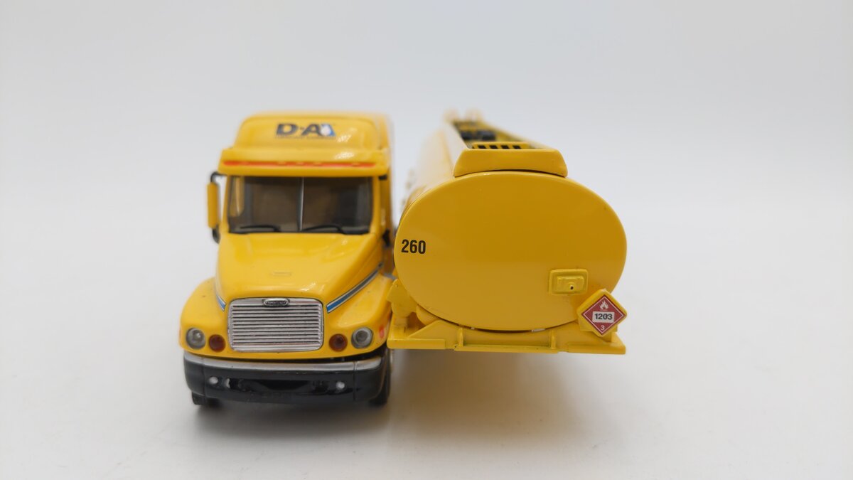 First Gear 1:64 Yellow Freightliner Century D-A Lubricant Company Tanker Trailer EX