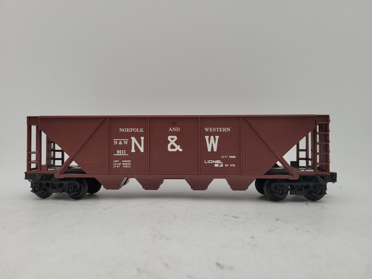 Lionel 6-9111 O Gauge Norfolk and Western 4-Bay Hopper #9111 EX/Box