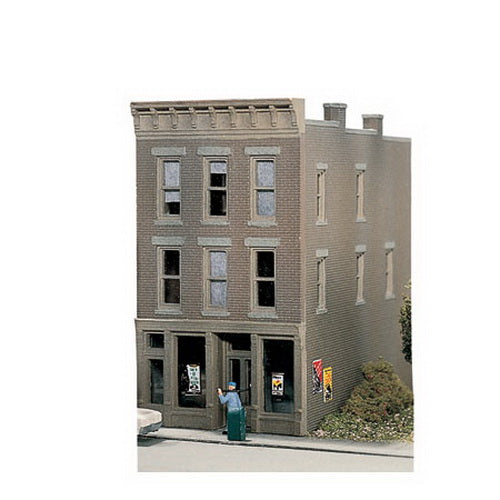DPM 50100 N Scale Bruce's Bakery Building Plastic Kit