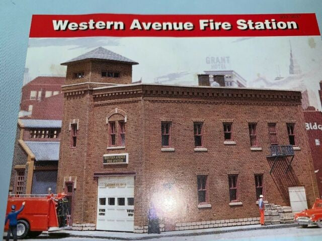 Walthers 933-3037 HO Scale Western Avenue Fire Station Kit