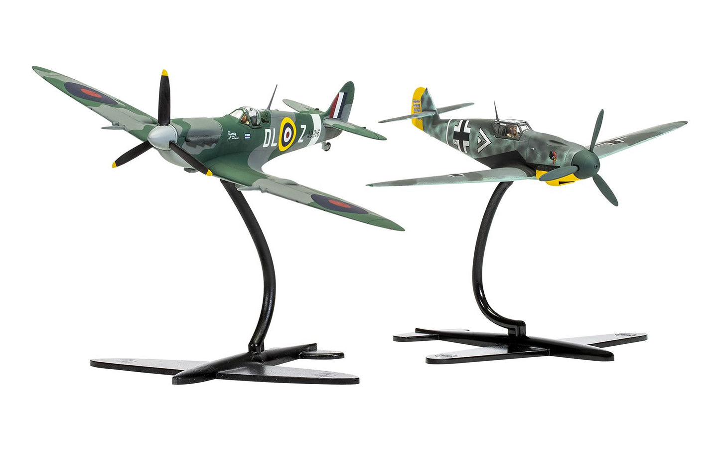 Airfix Products A50194 1:72 Supermarine Spitfire Mk.Vc/Bf109F-4 Dogfight Double