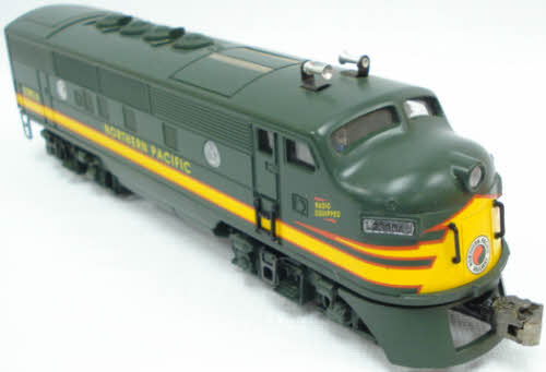 Lionel 6-18132 O Gauge Northern Pacific F-3 A Powered Diesel Locomotive #2390A EX/Box