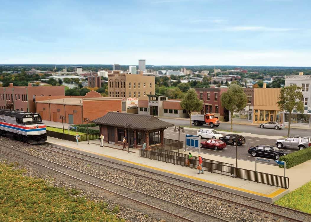 Walthers 933-3392 HO Amtrak Rural Station Building Kit