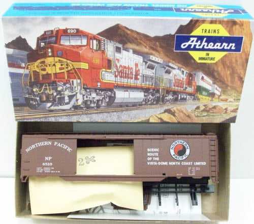 Athearn 01312 HO Northern Pacific 50' Double Door Boxcar # 6519 Kit
