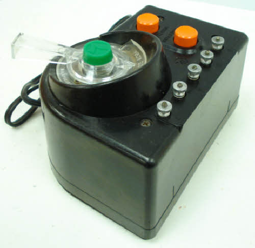 Lionel LW O Vintage Trainmaster 125 Watt Transformer with Whistle VG