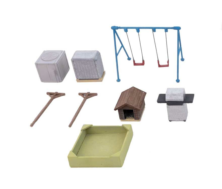 Walthers 949-4200 HO Backyard Detail Set Kit