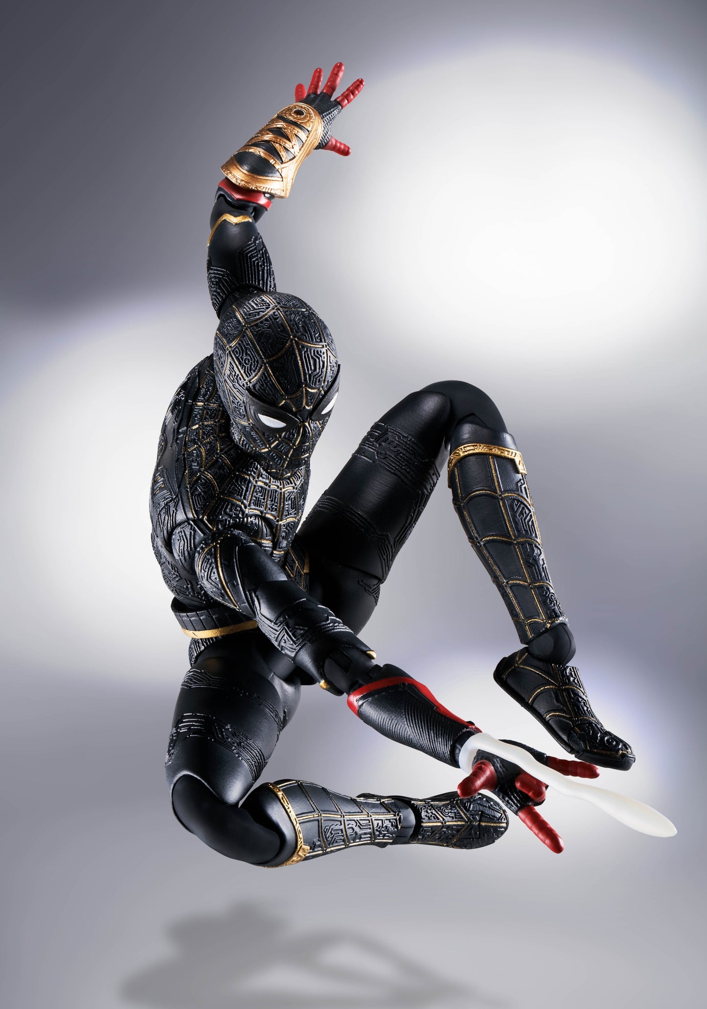 Bandai BAS63007 S.H.Figuarts Spider-Man Black & Gold Suit Action Figure